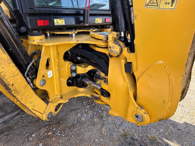 #160-•-#27079-•-caterpillar-f20f-2-4x4-backhoe-loader-image-12