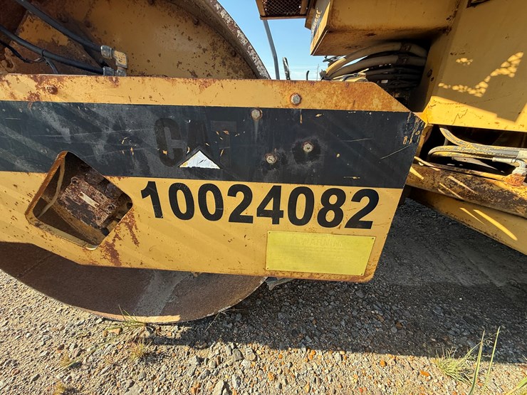 caterpillar-cb-434-image-21