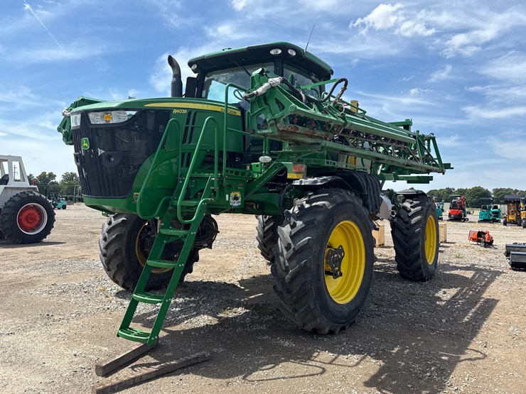 2018-john-deere-r4038-image-1
