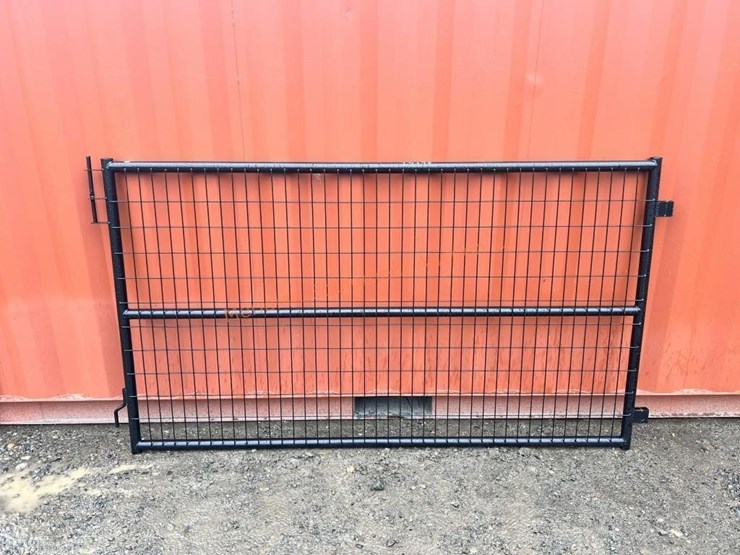7.5'-x-48"-mesh-panel-new,-bid$-x-4-image-1
