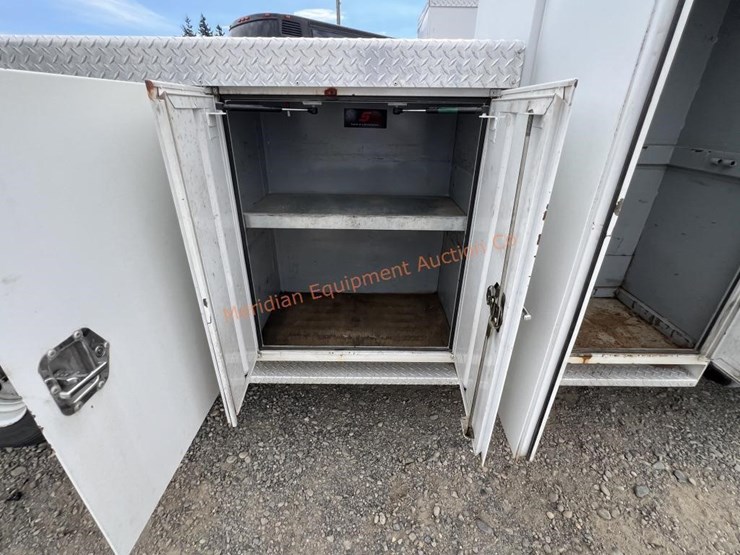 2004-gmc-topkick-c4500-image-32