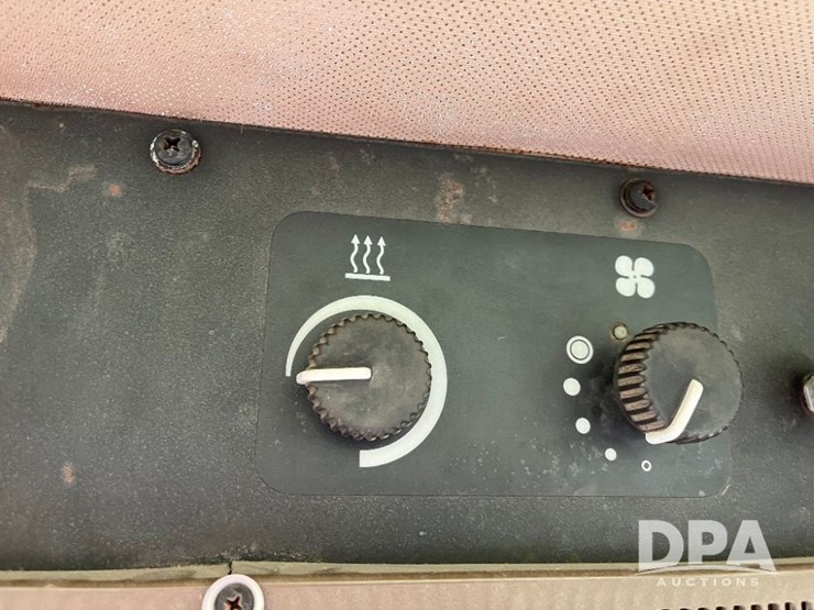 john-deere-5500-image-65