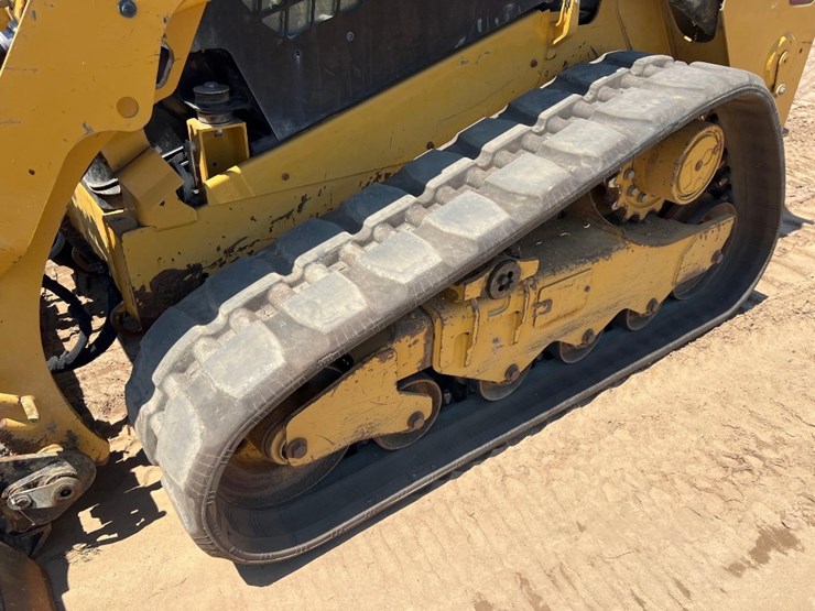 2022-caterpillar-259d3-image-9