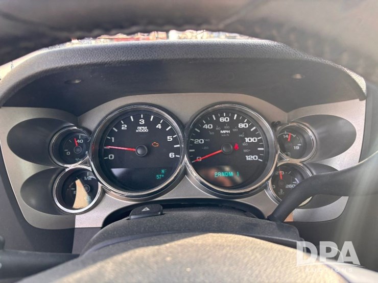 2013-gmc-2500-image-74