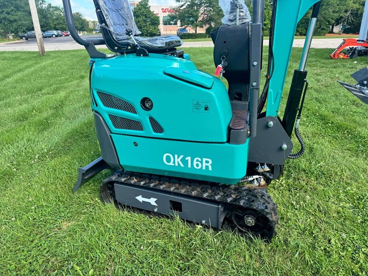 2025-cfg-industrial-qk16r-mini-excavator-...-unused-image-4