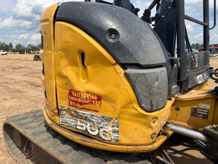 2018-deere-50g-image-17