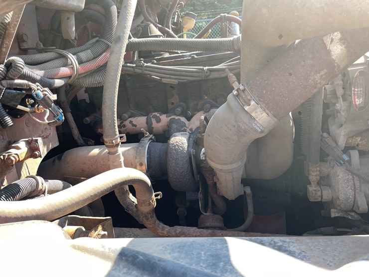 #2113-•-2003-freightliner-f170-cab-and-chassis-(has-mn-title)-image-14