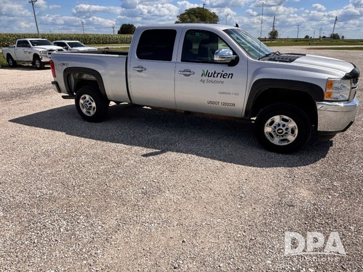 2014-chevrolet-2500hd-image-5