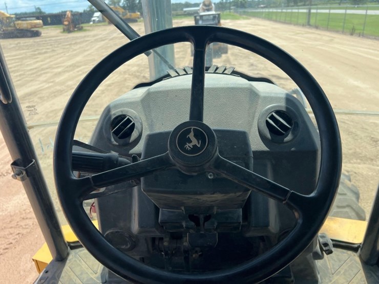 2012-deere-410k-image-36