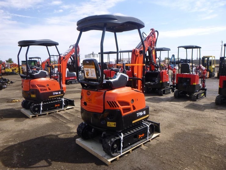 2025-tpm-16-hydraulic-excavator-image-3