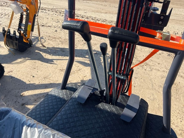 unused-cfg-industrial-mx15rx-excavator-image-17