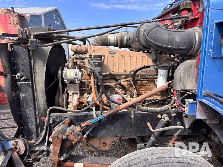 1988-peterbilt-377-image-55