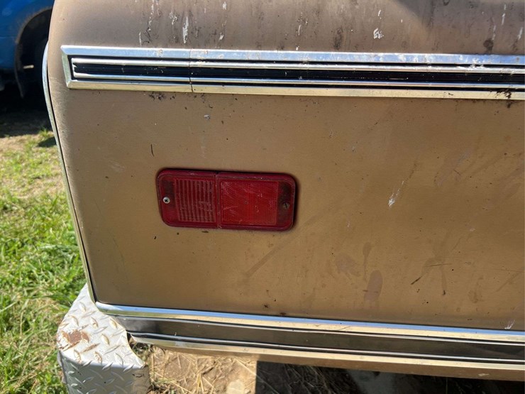 1969-chevy-c20-custom-camper-image-80
