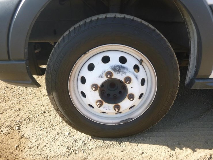 2018-ford-e350-image-15