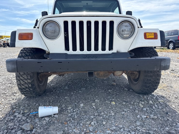 1997-jeep-wrangler-image-17