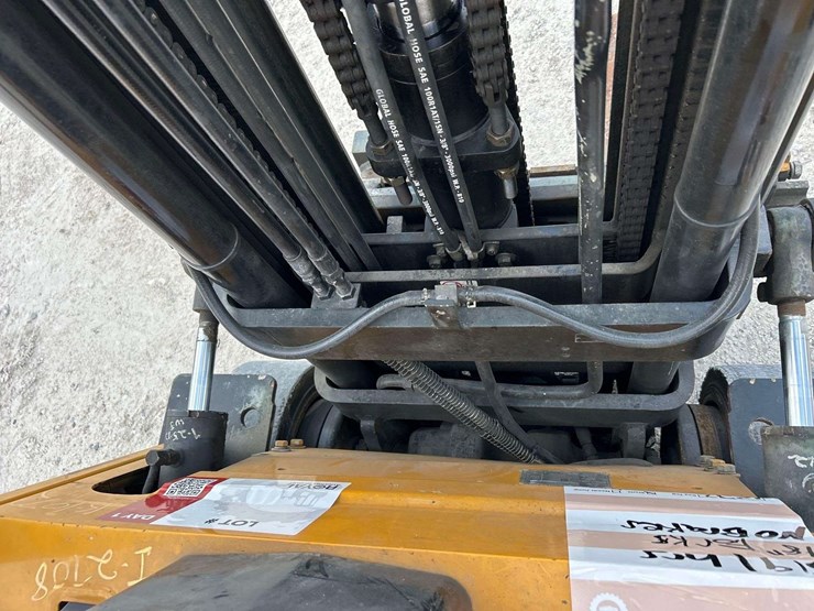 halla-lf30c-6,500lb-lp-forklift-image-14