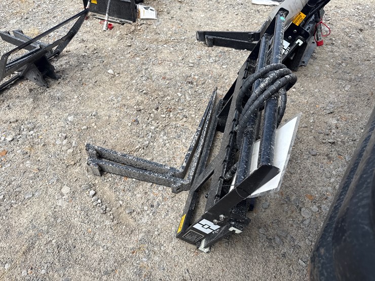 #230-•-#26376-•-unused-giyi-30"-mini-skid-steer-side-shift-fork-xcyhc2507282-image-4