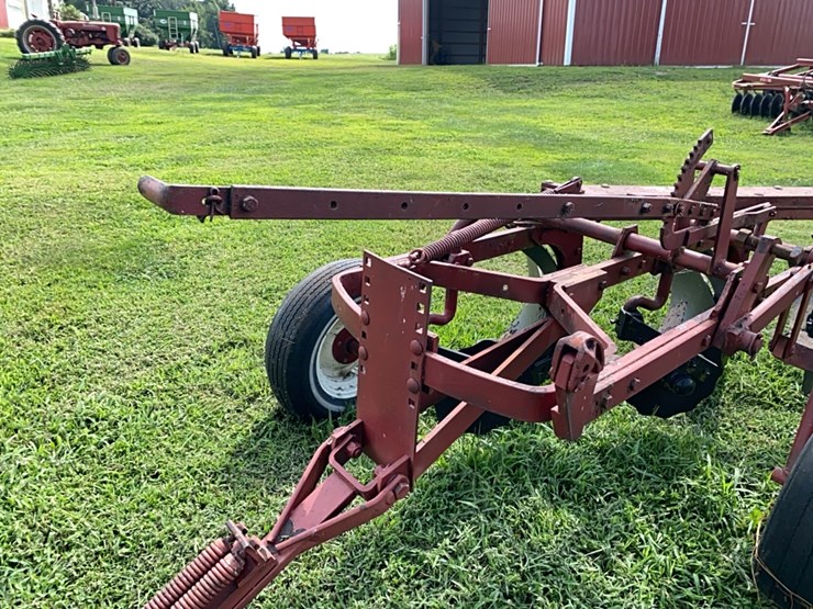 ih-plow-image-4