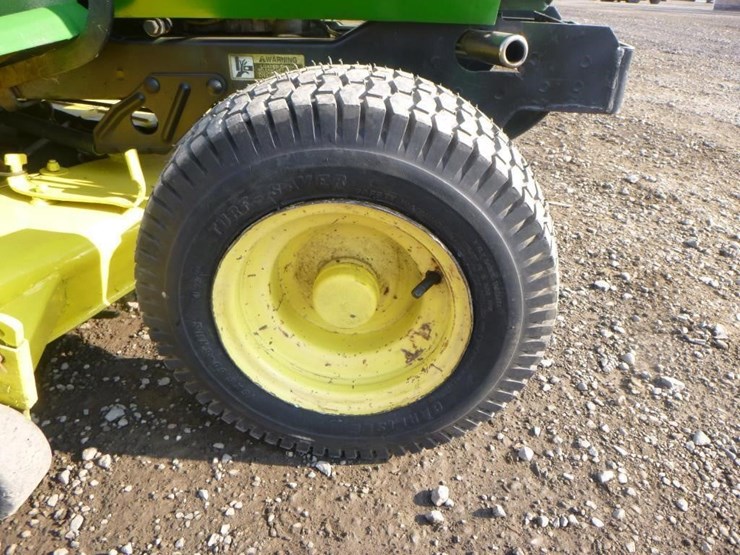 john-deere-240-image-21