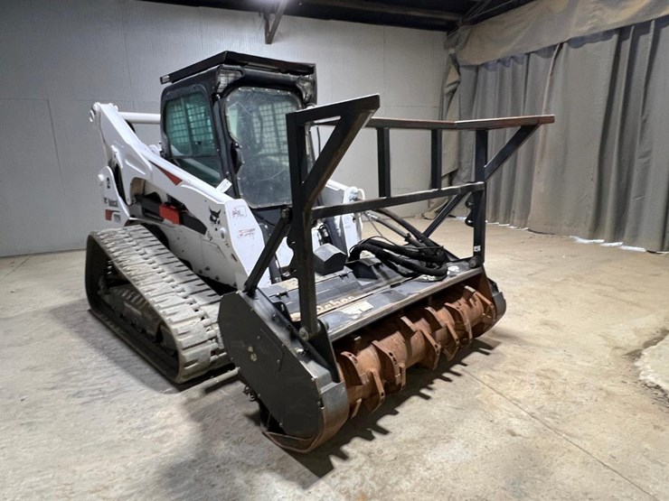 2022-bobcat-t870-image-7