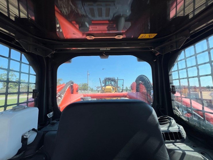 kubota-svl97-2-image-34