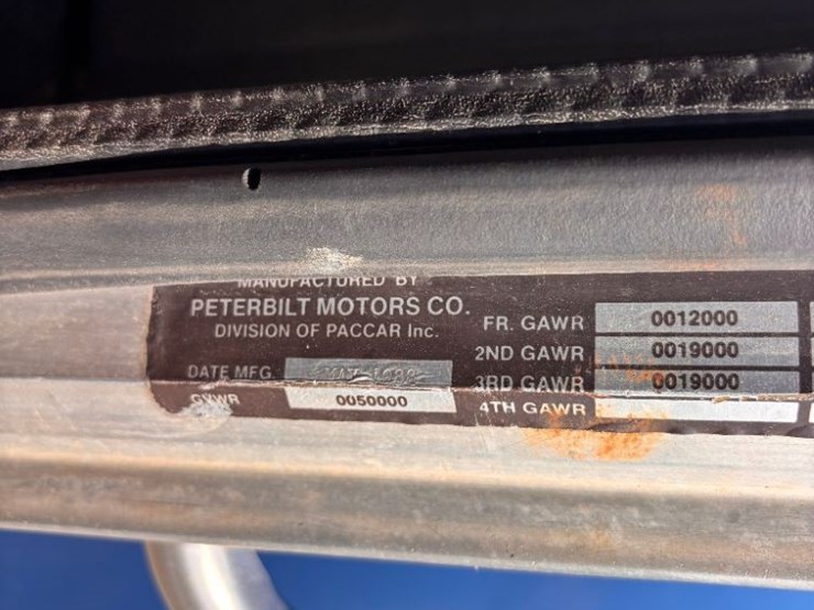 1988-peterbilt-377-image-101
