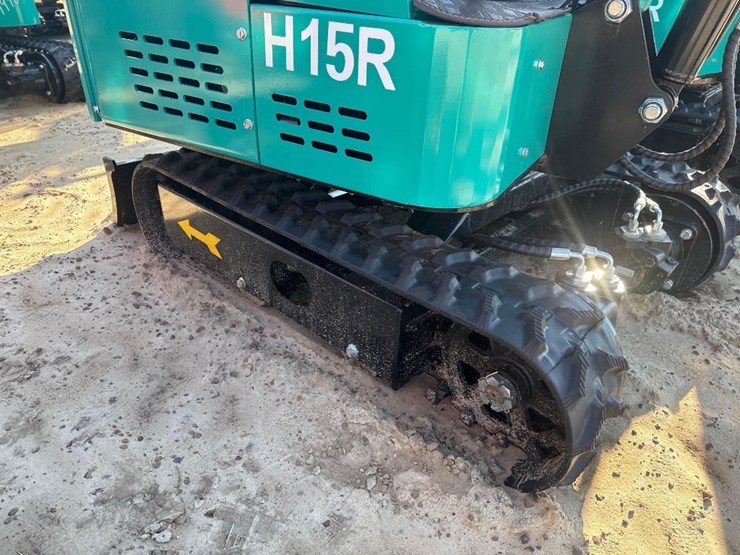 unused-cfg-h15r-excavator-image-5