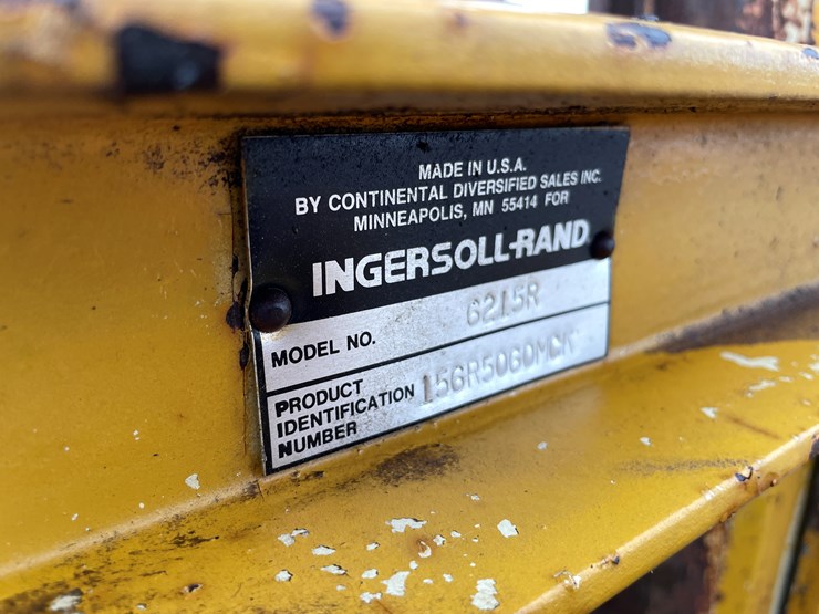 #2140-•-hull-706e-lift-truck-image-21