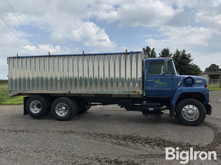 1990-ford-ln8000-image-4