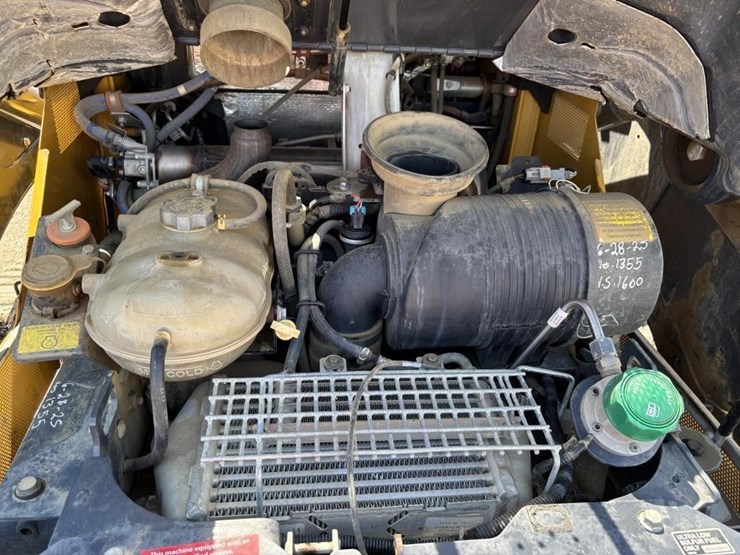 2019-deere-333g-image-35
