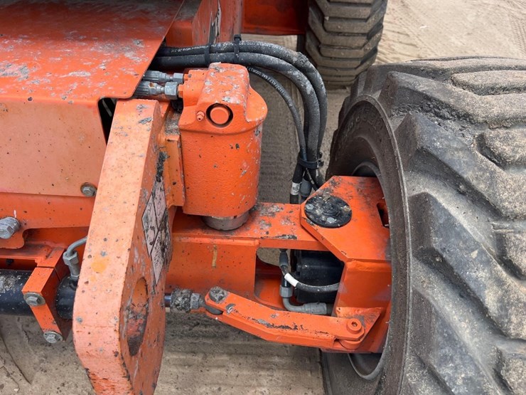2008-jlg-450aj-image-13