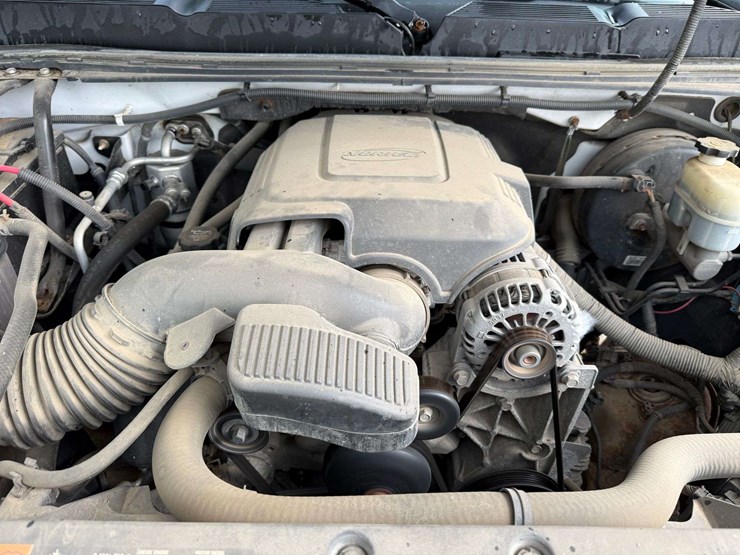 2011-chevrolet-1500-image-30