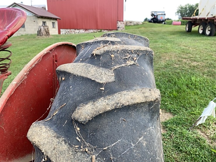 farmall-super-h-image-38