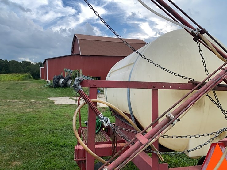 field-sprayer-image-7