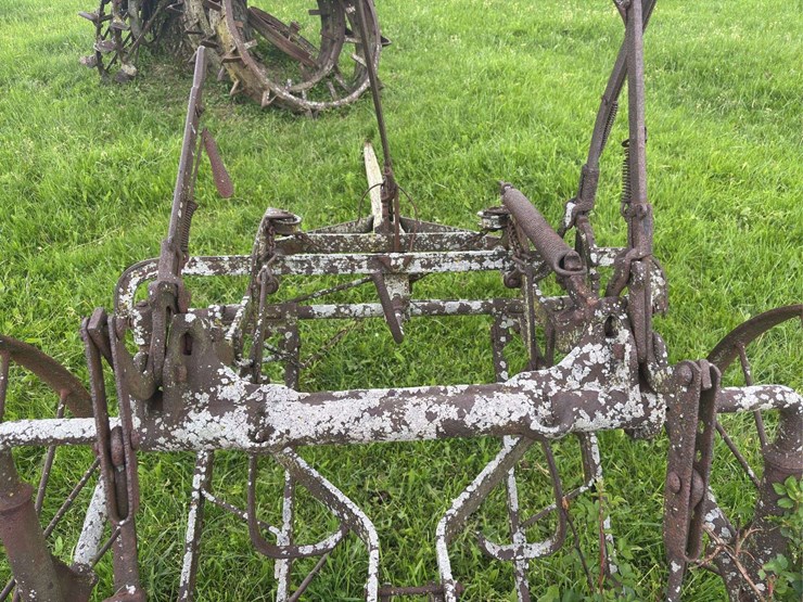 horse-drawn-cultivator-image-20