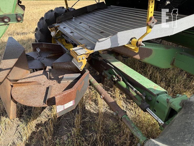 1983-john-deere-8820-image-22