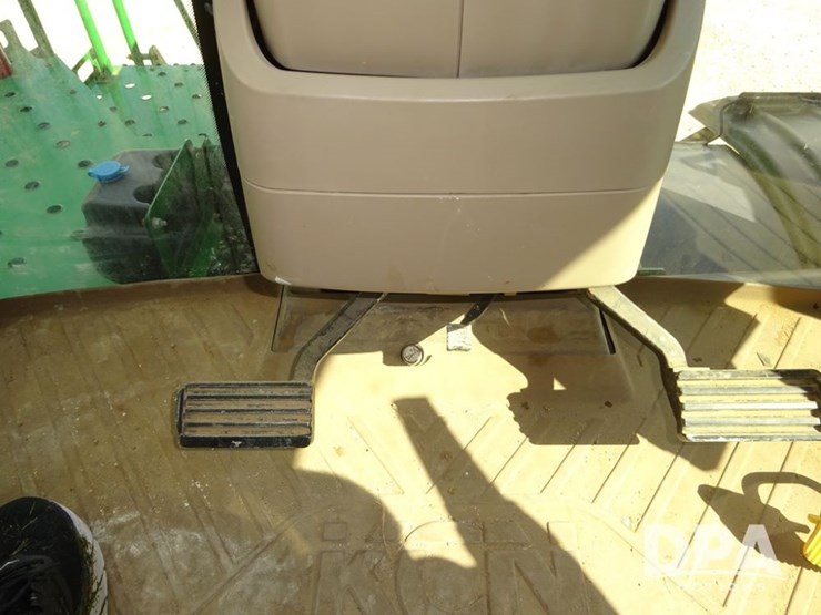 2019-john-deere-f4365-image-148