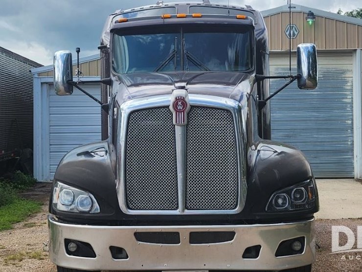 2008-kenworth-t660-image-3