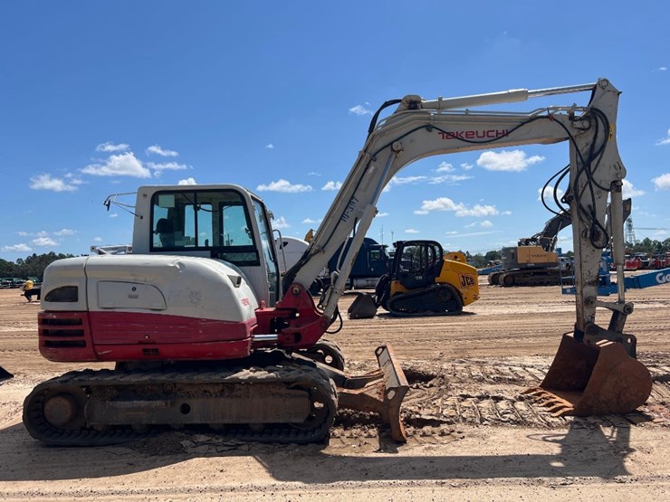 2018-takeuchi-tb290-image-5