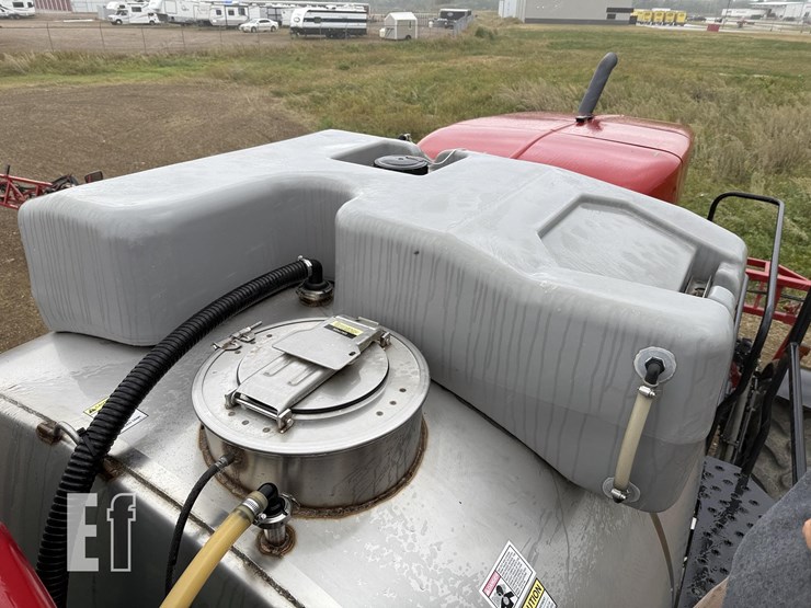 2020-case-ih-patriot-4440-image-85