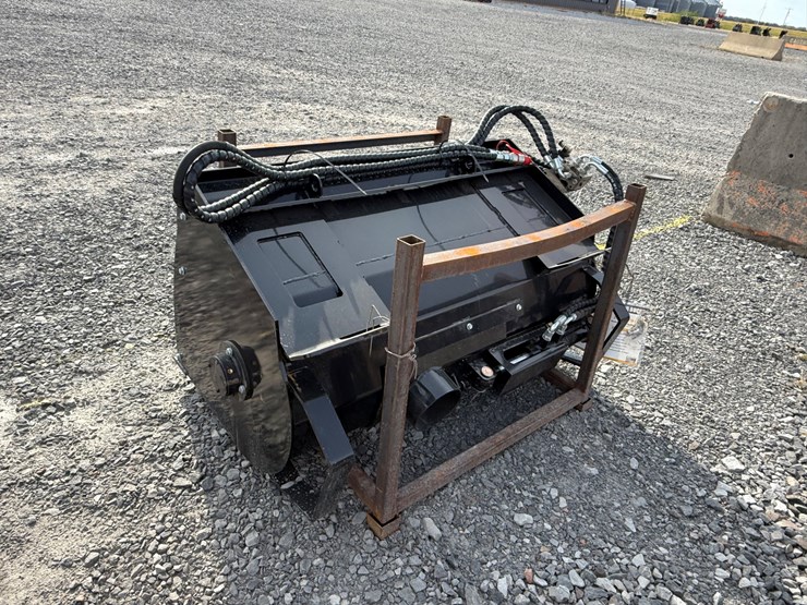 #2000-•-#26308-•-unused-giyi-skid-steer-concrete-mixer-fdjbd2507217-image-3