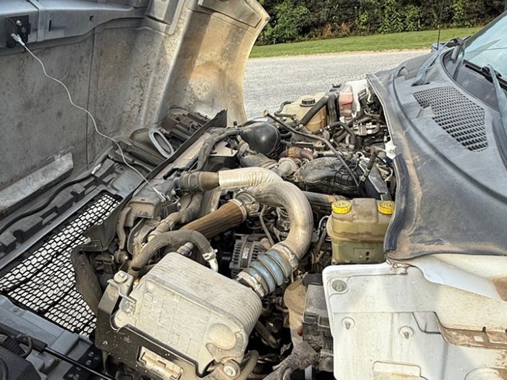 2018-ford-f650-image-5