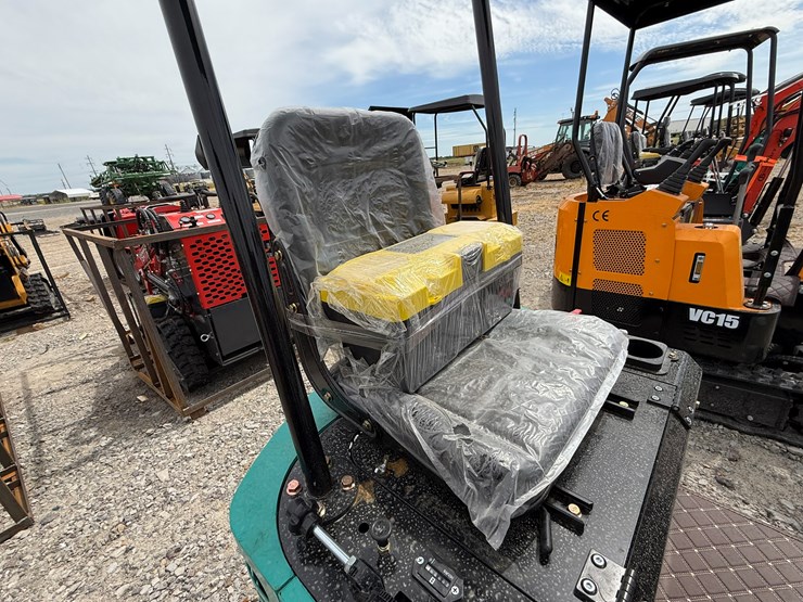 #220-•-#26486-•-unused-cfg-qh12r-mini-excavator-qh12r202507060556-image-24