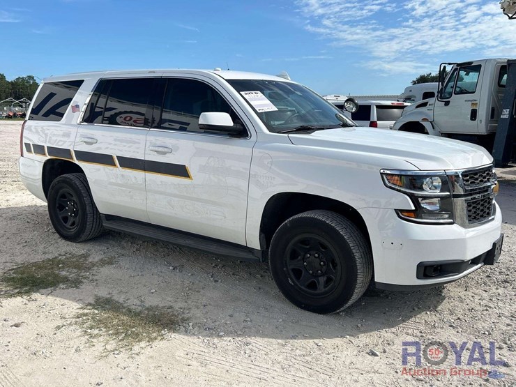 2018-chevrolet-tahoe-image-2