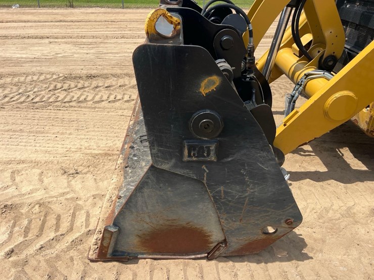 2021-caterpillar-420-image-10