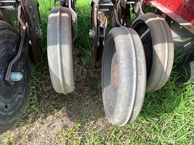 case-ih-5100-image-16