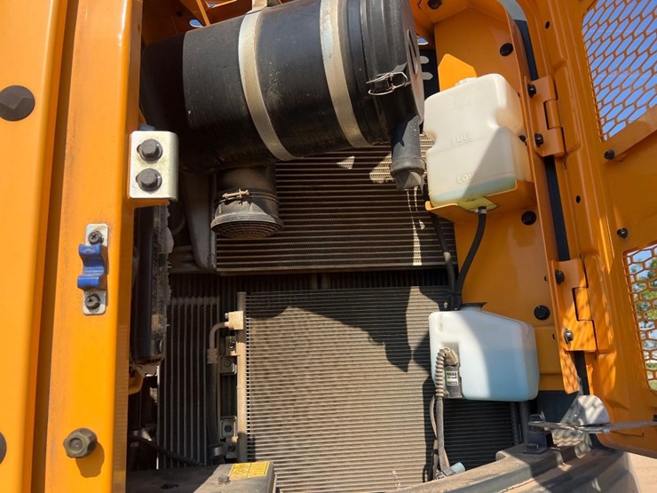 hyundai-hx235-lcr-image-39