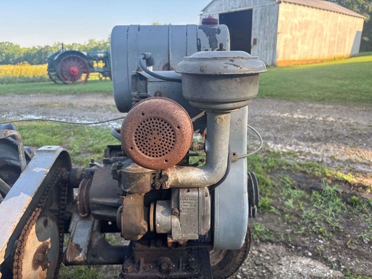 gibson-aeh-garden-tractor-image-11