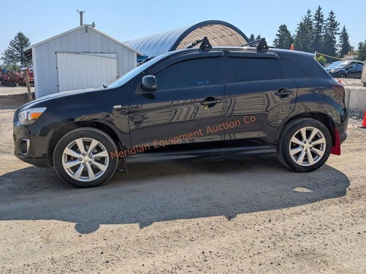 2014-mitsubishi-outlander-image-1
