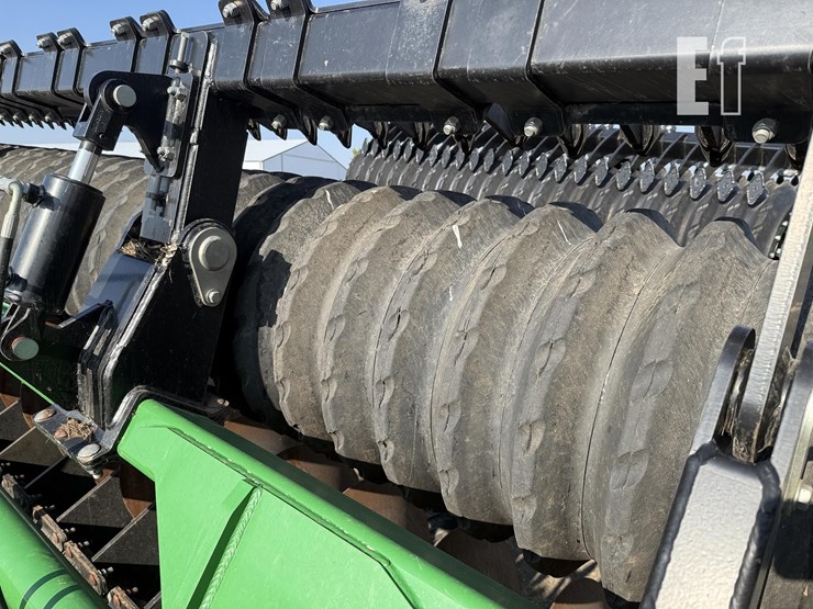 2021-john-deere-2680h-image-36